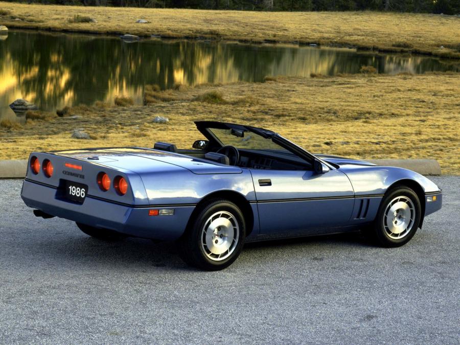  Chevrolet Corvette Convertible 1986 года  (фото 4 из 23)